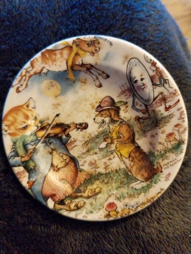 Royal worcester miniature - worcester,