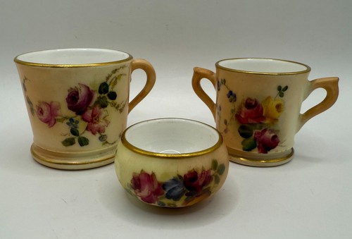 Three royal worcester - worcester, blush