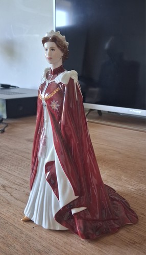 Royal worcester queens - royal, 80th