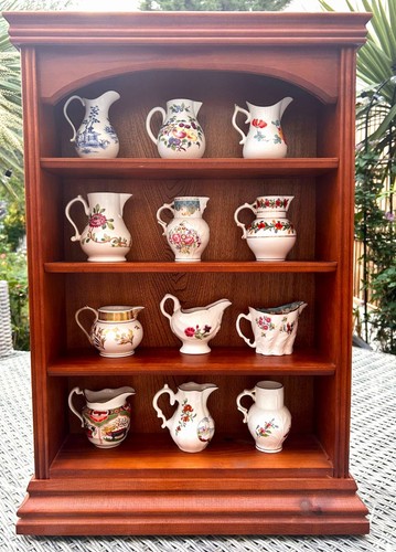 Complete set miniature - of,