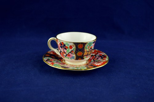 Royal worcester bold - royal,