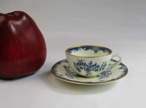 Royal worcester miniature cup - worcester,
