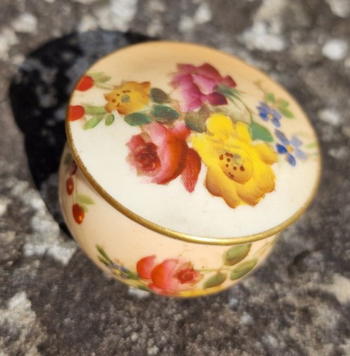 Antique royal worcester - royal,