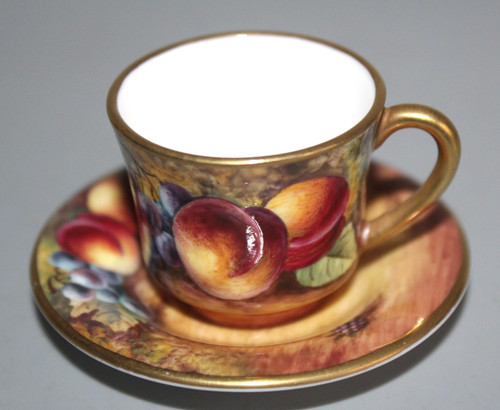 Royal worcester artist - ex,